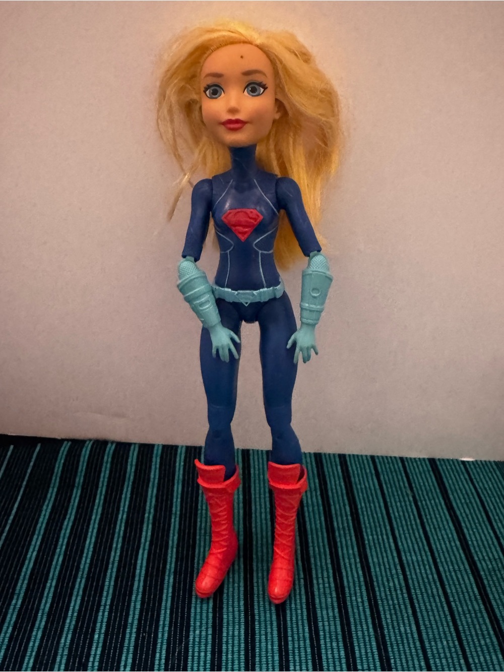 Mattel DC Super Hero Girls Mission Gear Supergirl Doll DC Comics